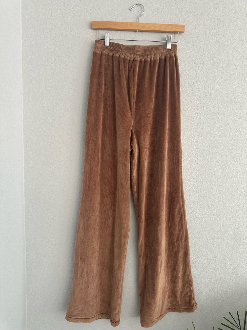 SKIMS Wide Leg Bottoms in Brown